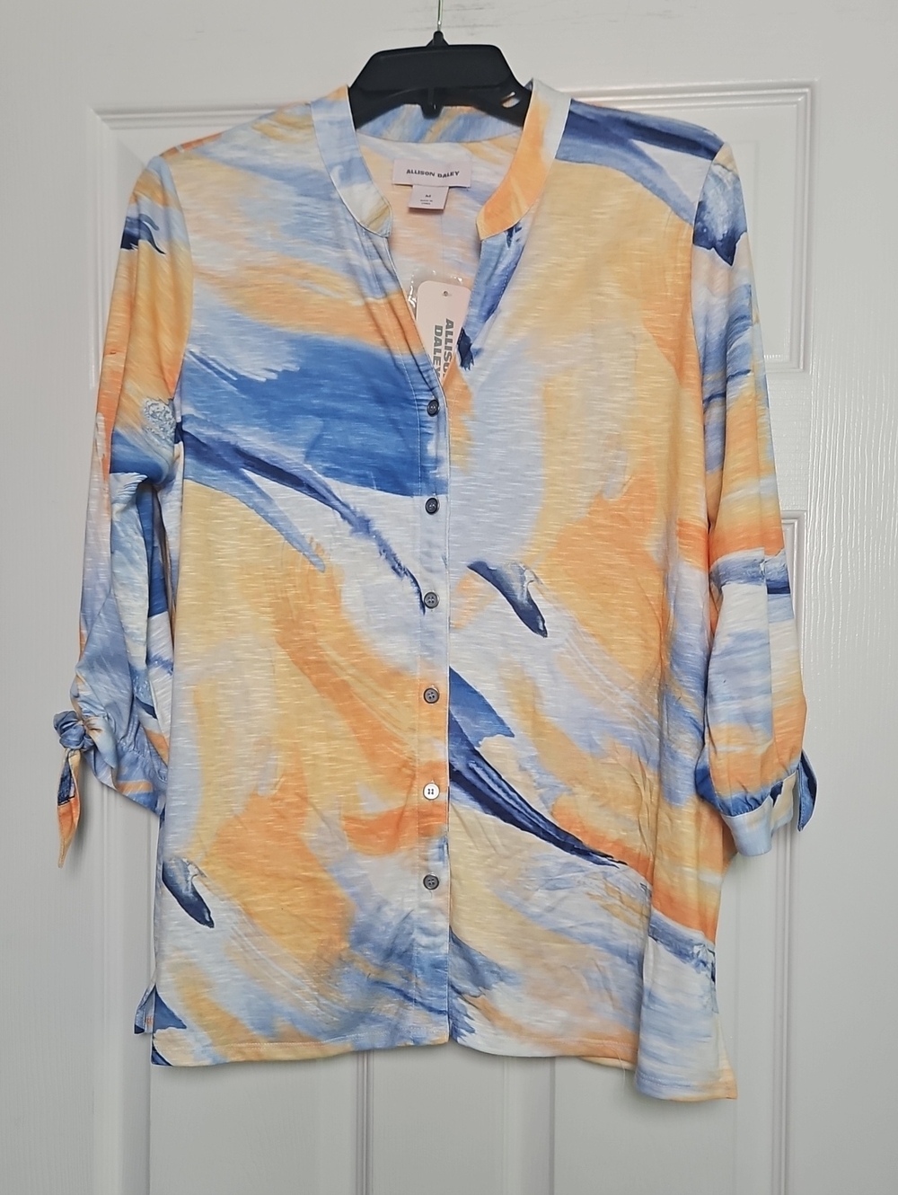 Allison Daley 3/4 Sleeve V-neck Button Front Top:‎ Blue/Yellow Abstract: Medium
